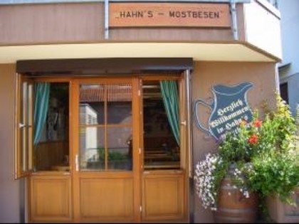 照片: Bernhard Hahn